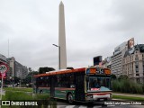 Ônibus Particulares 8 na cidade de Ciudad Autónoma de Buenos Aires, Argentina, por Savio Luiz Neves Lisboa. ID da foto: :id.