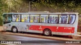 Pêssego Transportes 4 7141 na cidade de São Paulo, São Paulo, Brasil, por MILLER ALVES. ID da foto: :id.