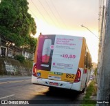 Empresa Metropolitana 852 na cidade de Jaboatão dos Guararapes, Pernambuco, Brasil, por Luan Cruz. ID da foto: :id.