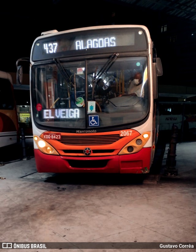 Petro Ita Transportes Coletivos de Passageiros 2067 na cidade de Petrópolis, Rio de Janeiro, Brasil, por Gustavo Corrêa. ID da foto: 12095081.