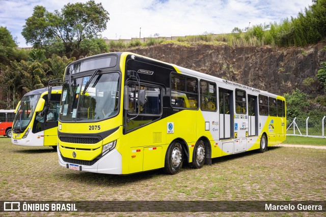 Itajaí Transportes Coletivos 2075 na cidade de Campinas, São Paulo, Brasil, por Marcelo Guerra. ID da foto: 12094231.