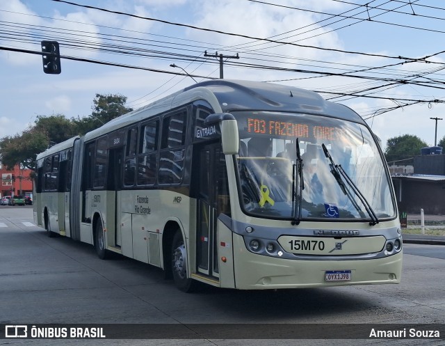 Leblon Transporte de Passageiros 15M70 na cidade de Curitiba, Paraná, Brasil, por Amauri Souza. ID da foto: 12097271.