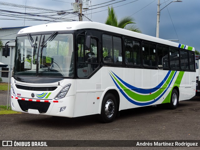 Autobuses sin identificación - Costa Rica 00 na cidade de La Uruca, San José, San José, Costa Rica, por Andrés Martínez Rodríguez. ID da foto: 12099215.