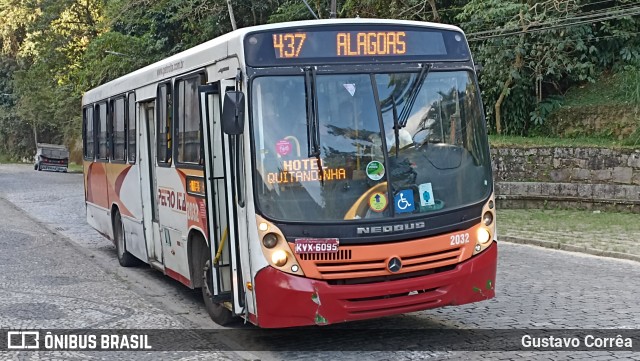 Petro Ita Transportes Coletivos de Passageiros 2032 na cidade de Petrópolis, Rio de Janeiro, Brasil, por Gustavo Corrêa. ID da foto: 12098150.