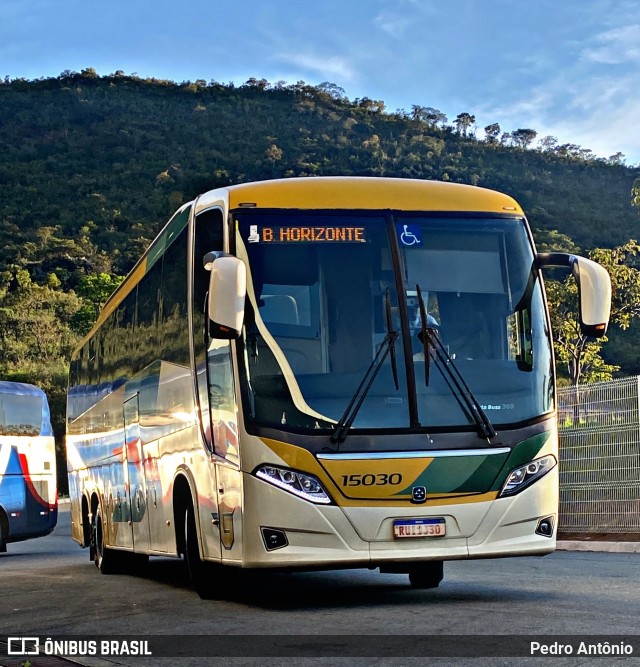 Empresa Gontijo de Transportes 15030 na cidade de Pará de Minas, Minas Gerais, Brasil, por Pedro Antônio. ID da foto: 12099526.