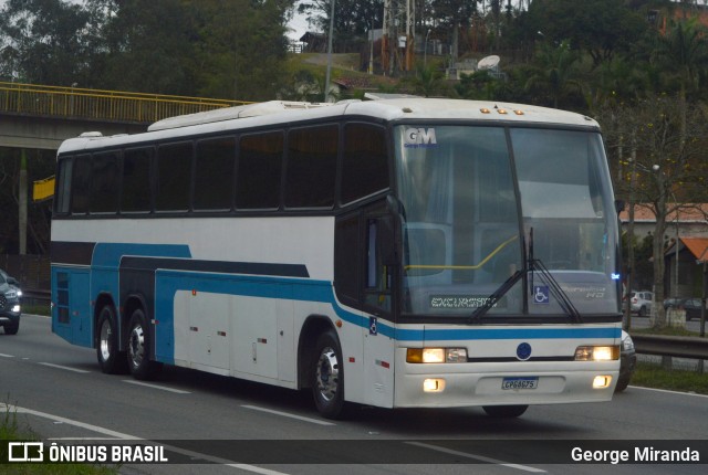 Ônibus Particulares 8675 na cidade de Santa Isabel, São Paulo, Brasil, por George Miranda. ID da foto: 12101294.