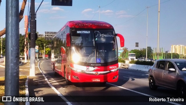 Empresa de Ônibus Pássaro Marron 5006 na cidade de São Paulo, São Paulo, Brasil, por Roberto Teixeira. ID da foto: 12100774.