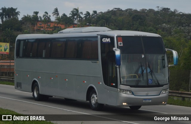 Ônibus Particulares 4725 na cidade de Santa Isabel, São Paulo, Brasil, por George Miranda. ID da foto: 12101437.