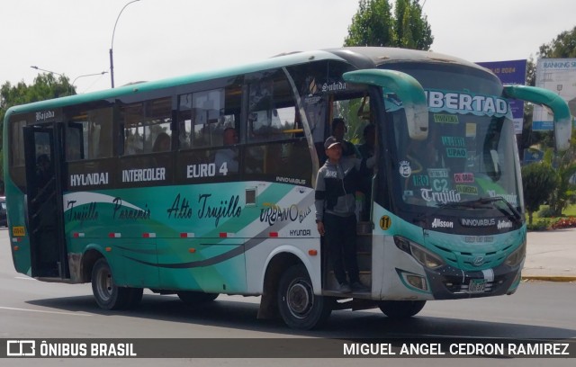 Empresa de Transportes y Servicios Libertad 11 na cidade de Trujillo, Trujillo, La Libertad, Peru, por MIGUEL ANGEL CEDRON RAMIREZ. ID da foto: 12102276.