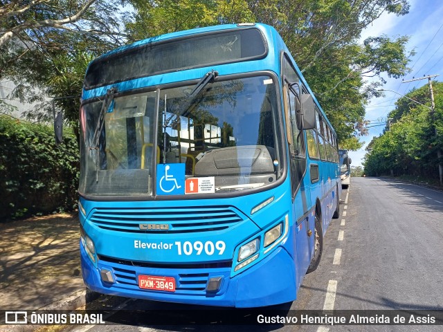 Auto Omnibus Floramar 10909 na cidade de Belo Horizonte, Minas Gerais, Brasil, por Gustavo Henrique Almeida de Assis . ID da foto: 12104928.