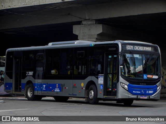 Sambaíba Transportes Urbanos 2 2897 na cidade de São Paulo, São Paulo, Brasil, por Bruno Kozeniauskas. ID da foto: 12105998.