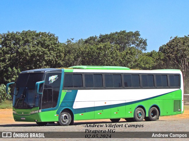 Ônibus Particulares 9203 na cidade de Pirapora, Minas Gerais, Brasil, por Andrew Campos. ID da foto: 12067552.