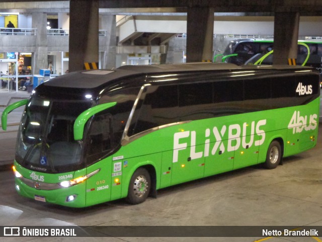 FlixBus Transporte e Tecnologia do Brasil 206340 na cidade de Curitiba, Paraná, Brasil, por Netto Brandelik. ID da foto: 12068172.
