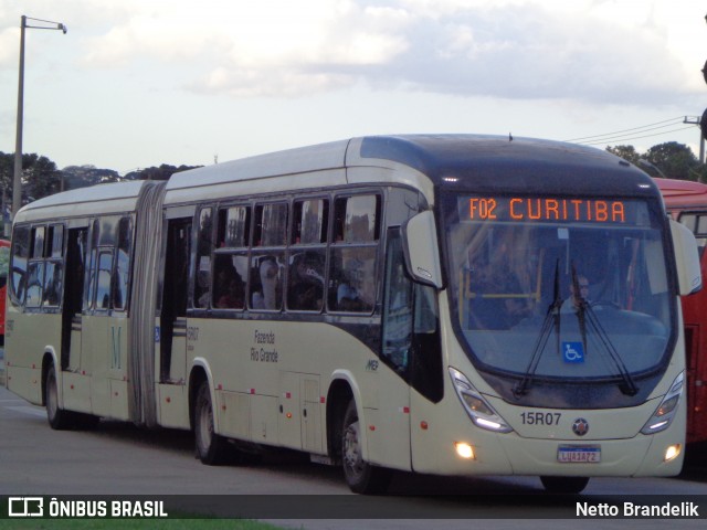 Leblon Transporte de Passageiros 15R07 na cidade de Curitiba, Paraná, Brasil, por Netto Brandelik. ID da foto: 12068147.