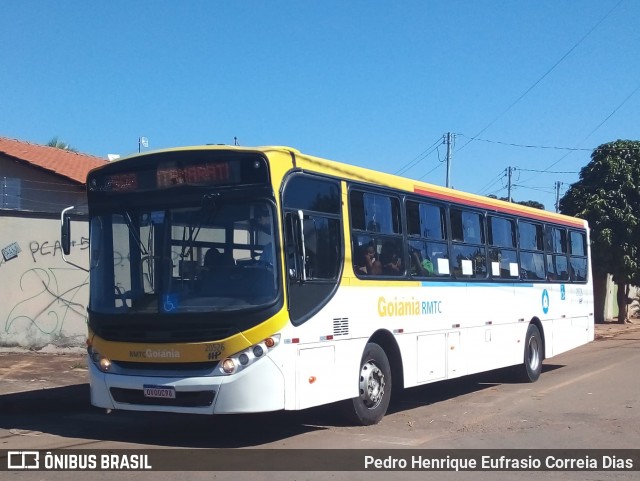 HP Transportes Coletivos 20526 na cidade de Aparecida de Goiânia, Goiás, Brasil, por Pedro Henrique Eufrasio Correia Dias. ID da foto: 12120395.