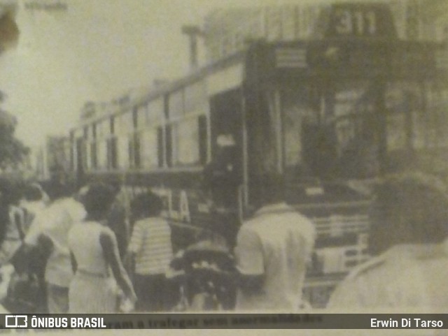 Transportes Alcindo Cacela  na cidade de Belém, Pará, Brasil, por Erwin Di Tarso. ID da foto: 12127343.