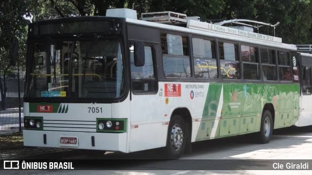 Next Mobilidade - ABC Sistema de Transporte 7051 na cidade de São Paulo, São Paulo, Brasil, por Cle Giraldi. ID da foto: 12068615.