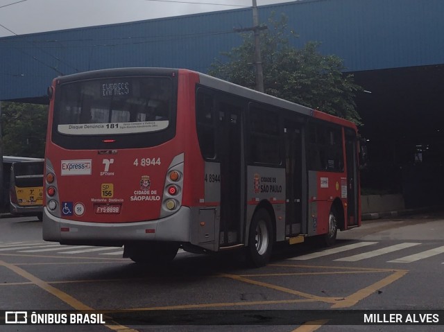 Express Transportes Urbanos Ltda 4 8944 na cidade de São Paulo, São Paulo, Brasil, por MILLER ALVES. ID da foto: 12068648.