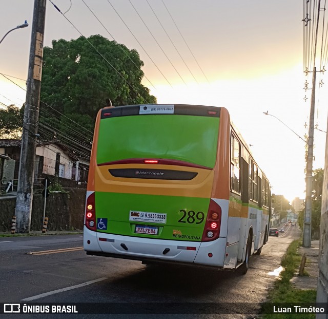 Empresa Metropolitana 289 na cidade de Recife, Pernambuco, Brasil, por Luan Timóteo. ID da foto: 12070537.