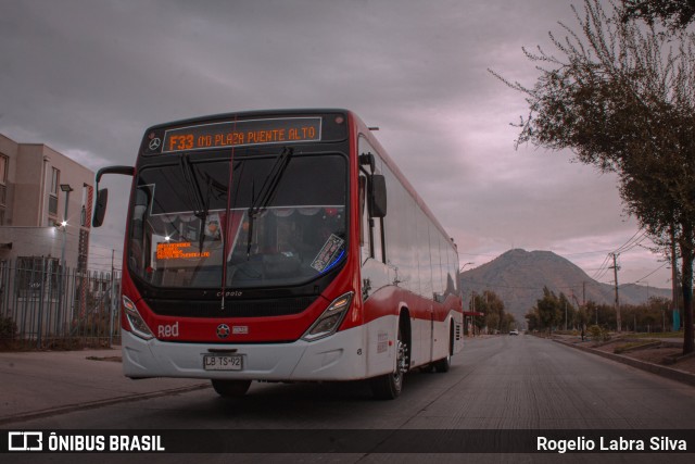 Buses Omega 6043 na cidade de Puente Alto, Cordillera, Metropolitana de Santiago, Chile, por Rogelio Labra Silva. ID da foto: 12068303.