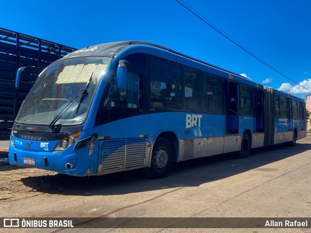 Ônibus Particulares E47019C na cidade de Cáceres, Mato Grosso, Brasil, por Allan Rafael. ID da foto: 12068693.