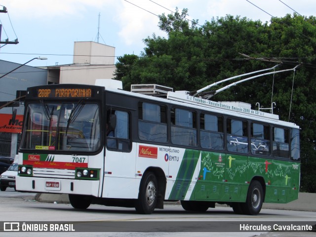 Metra - Sistema Metropolitano de Transporte 7047 na cidade de São Bernardo do Campo, São Paulo, Brasil, por Hércules Cavalcante. ID da foto: 12071833.