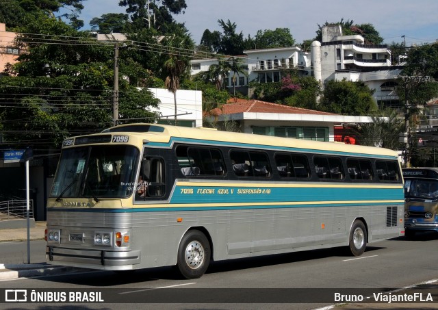 Ônibus Particulares 7096 na cidade de São Paulo, São Paulo, Brasil, por Bruno - ViajanteFLA. ID da foto: 12071196.