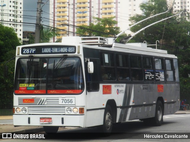 Metra - Sistema Metropolitano de Transporte 7056 na cidade de São Bernardo do Campo, São Paulo, Brasil, por Hércules Cavalcante. ID da foto: 12071836.