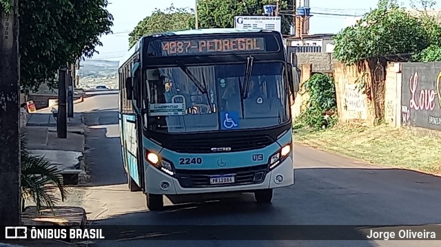 UTB - União Transporte Brasília 2240 na cidade de Novo Gama, Goiás, Brasil, por Jorge Oliveira. ID da foto: 12071098.