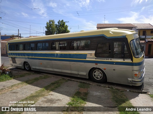 Ônibus Particulares 5049 na cidade de Limeira, São Paulo, Brasil, por André Leandro. ID da foto: 12071778.