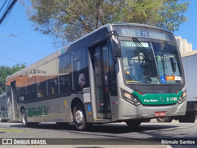 Via Sudeste Transportes S.A. 5 1108 na cidade de São Paulo, São Paulo, Brasil, por Rômulo Santos. ID da foto: 12074467.