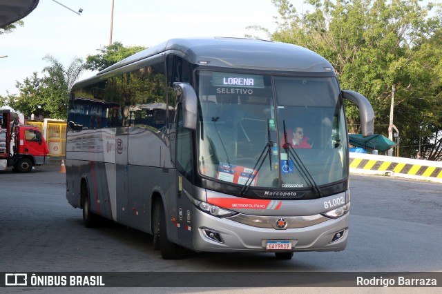 Empresa de Ônibus Pássaro Marron 81.002 na cidade de Aparecida, São Paulo, Brasil, por Rodrigo Barraza. ID da foto: 12073806.