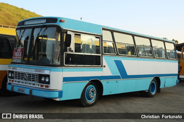 Ônibus Particulares 02 na cidade de Juiz de Fora, Minas Gerais, Brasil, por Christian  Fortunato. ID da foto: 12073364.