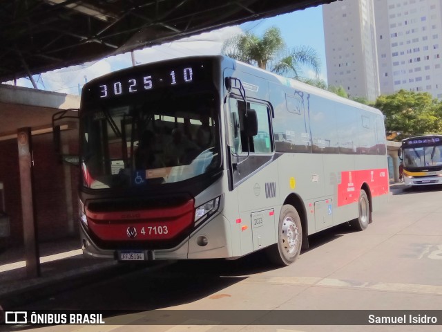 Pêssego Transportes 4 7103 na cidade de São Paulo, São Paulo, Brasil, por Samuel Isidro. ID da foto: 12073294.