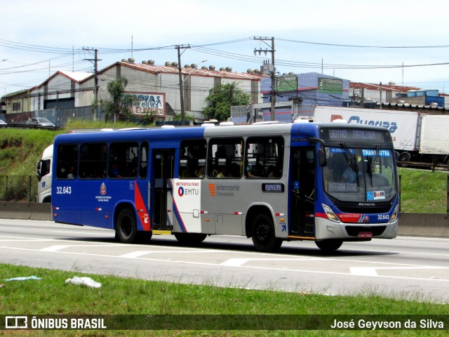 Viação Transdutra 32.643 na cidade de Guarulhos, São Paulo, Brasil, por José Geyvson da Silva. ID da foto: 12074036.