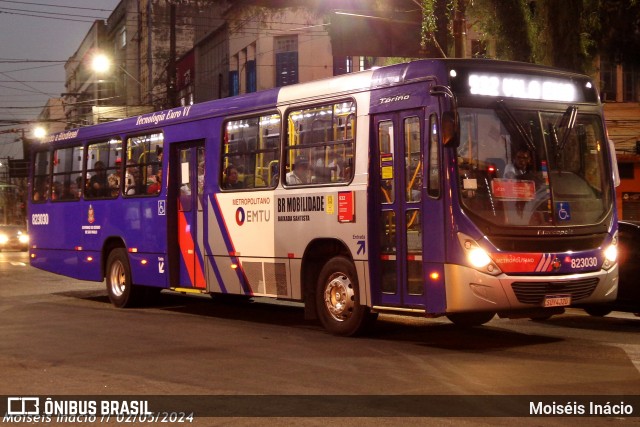 BR Mobilidade Baixada Santista 823030 na cidade de Santos, São Paulo, Brasil, por Moiséis Inácio. ID da foto: 12074543.