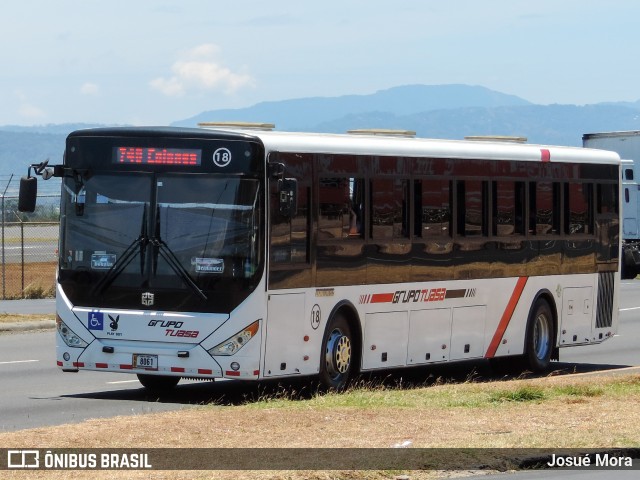 TUASA - Transportes Unidos Alajuelenses 18 na cidade de Alajuela, Costa Rica, por Josué Mora. ID da foto: 12074110.