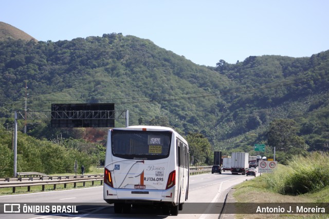 Transportes Blanco RJ 136.095 na cidade de Seropédica, Rio de Janeiro, Brasil, por Antonio J. Moreira. ID da foto: 12073601.