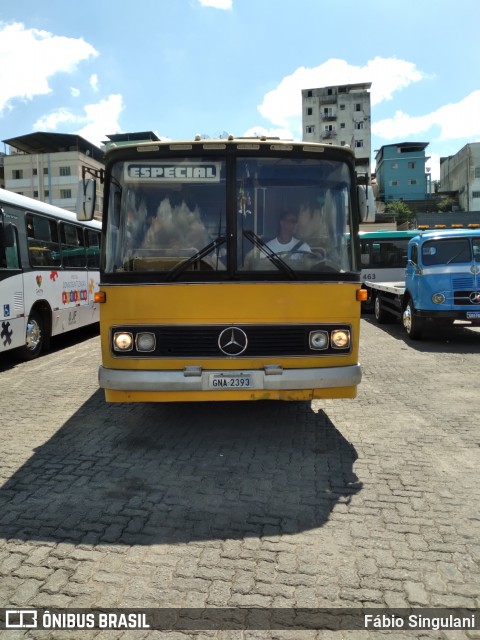 Ônibus Particulares 2393 na cidade de Juiz de Fora, Minas Gerais, Brasil, por Fábio Singulani. ID da foto: 12076346.