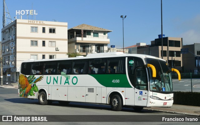 Empresa União de Transportes 4168 na cidade de Balneário Camboriú, Santa Catarina, Brasil, por Francisco Ivano. ID da foto: 12075779.
