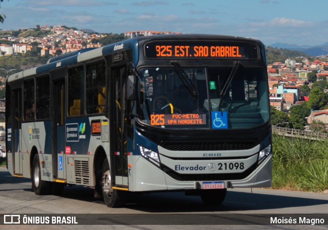 SM Transportes 21098 na cidade de Belo Horizonte, Minas Gerais, Brasil, por Moisés Magno. ID da foto: 12078020.