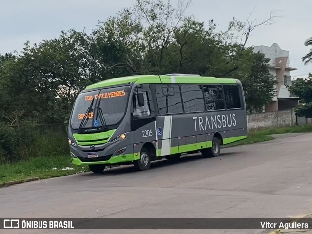 Transbus Cachoeirinha 2205 na cidade de Cachoeirinha, Rio Grande do Sul, Brasil, por Vitor Aguilera. ID da foto: 12076418.