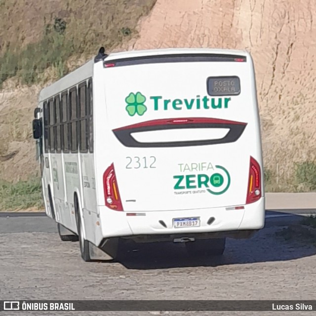 Trevitur Viagens 2312 na cidade de Leopoldina, Minas Gerais, Brasil, por Lucas Silva. ID da foto: 12077650.