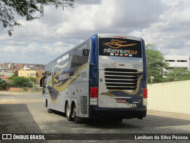 Millennium Tour 5055 na cidade de Caruaru, Pernambuco, Brasil, por Lenilson da Silva Pessoa. ID da foto: 12077897.