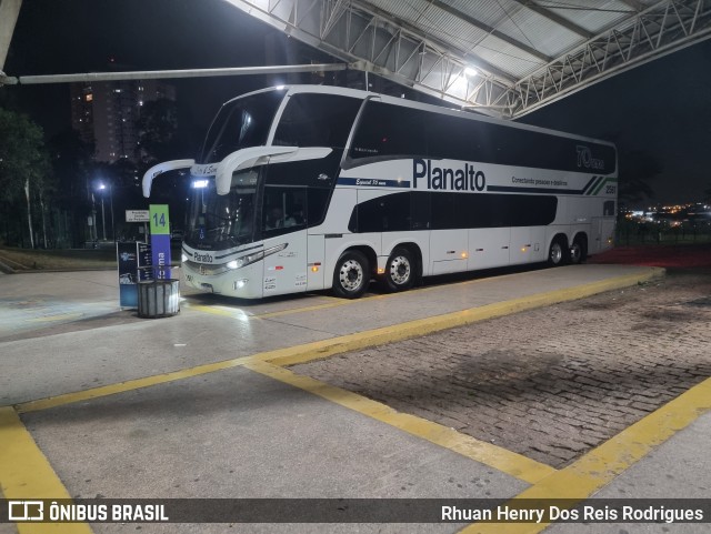 Planalto Transportes 2561 na cidade de Jundiaí, São Paulo, Brasil, por Rhuan Henry Dos Reis Rodrigues. ID da foto: 12078685.
