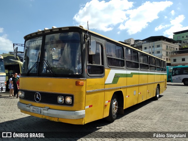 Ônibus Particulares 2393 na cidade de Juiz de Fora, Minas Gerais, Brasil, por Fábio Singulani. ID da foto: 12078037.