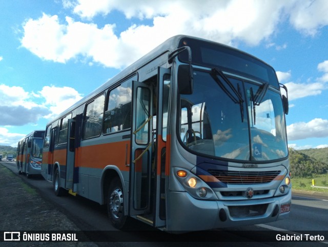 Transportes Coletivos Grande Bauru 2039 na cidade de Botucatu, São Paulo, Brasil, por Gabriel Terto. ID da foto: 12076044.