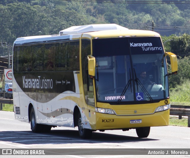 Karavana Turismo 1023 na cidade de Seropédica, Rio de Janeiro, Brasil, por Antonio J. Moreira. ID da foto: 12076356.