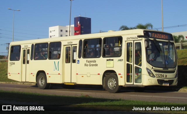 Leblon Transporte de Passageiros 15294 na cidade de Fazenda Rio Grande, Paraná, Brasil, por Jonas de Almeida Cabral. ID da foto: 12077473.