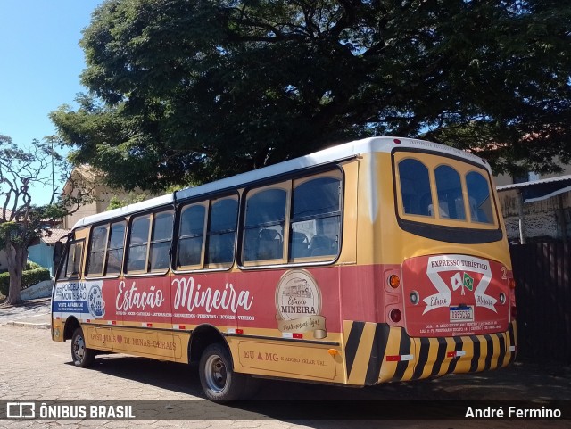 Ônibus Particulares 5235 na cidade de Monte Sião, Minas Gerais, Brasil, por André Fermino . ID da foto: 12078355.